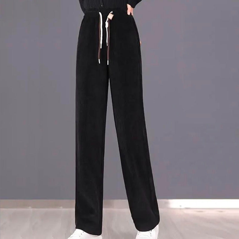 Zomerse broek met elastische pijpen en trekkoord Zomerse broek met elastische pijpen en trekkoord